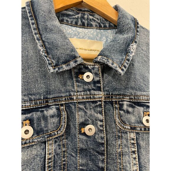 ~ Pilcro Lg Jean Jacket Cropped Denim Anthropologie Blue Raw Edge Stretch Large - Picture 2 of 14